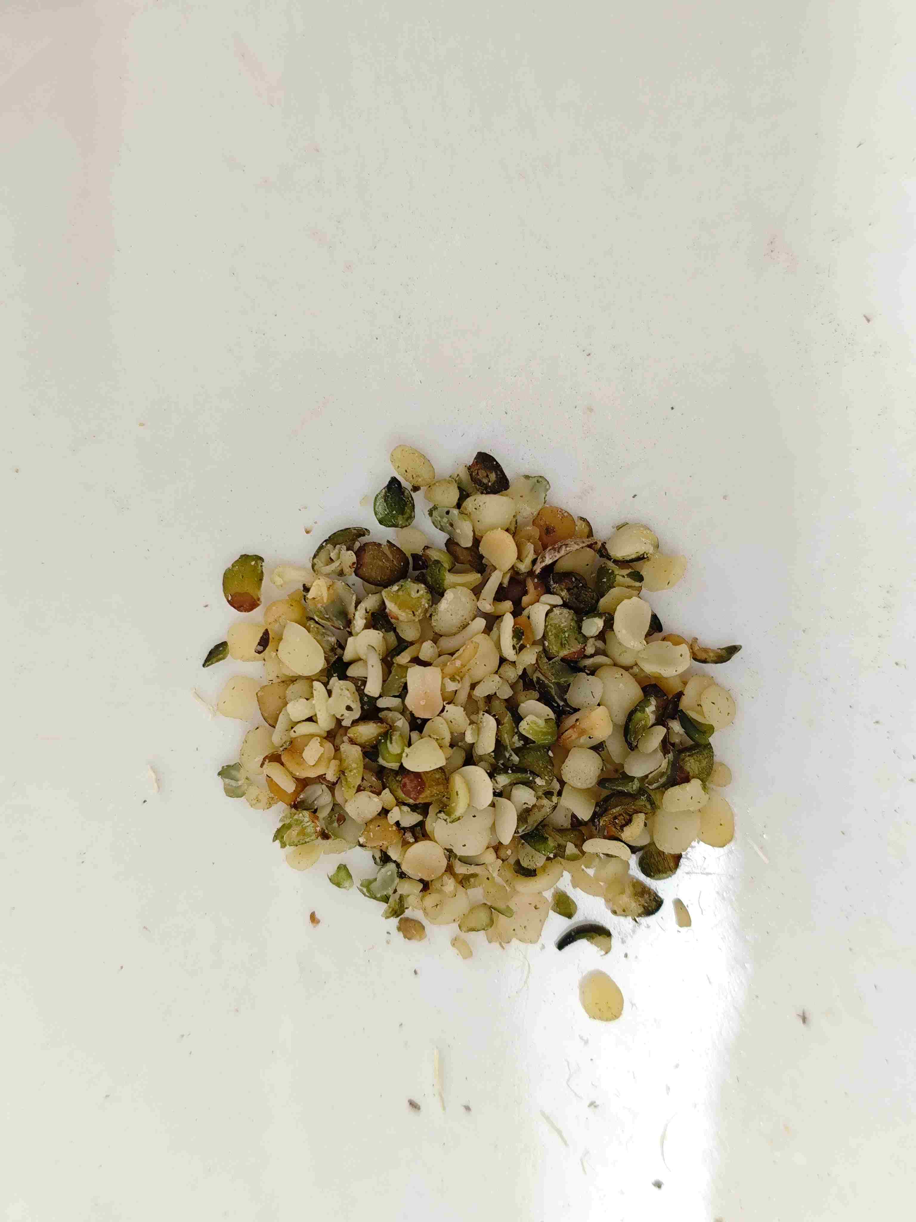 Benih rami kebakaran (Huomaren)